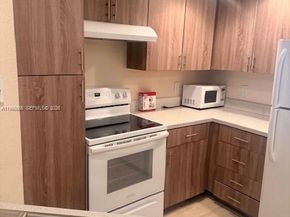 565 Vista Isles Dr 2024, Sunrise FL 33325