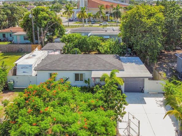 14440 Monroe St, Miami FL 33176