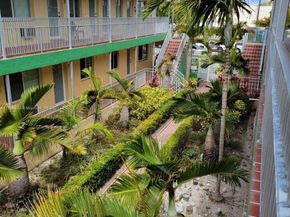 7400 Harding Ave 15, Miami Beach FL 33141