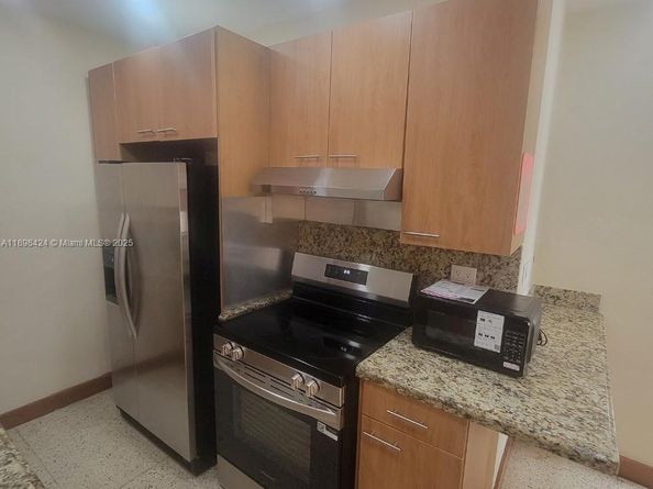 7400 Harding Ave 15, Miami Beach FL 33141