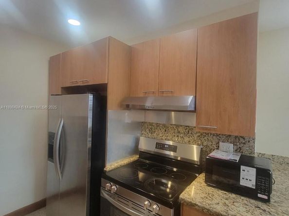 7400 Harding Ave 15, Miami Beach FL 33141