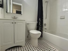 8897 Fontainebleau Blvd 103, Miami FL 33172