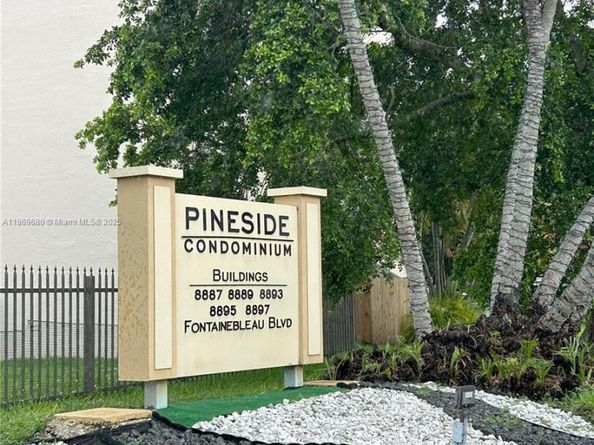 8897 Fontainebleau Blvd 103, Miami FL 33172
