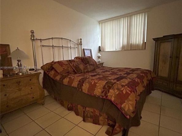 8897 Fontainebleau Blvd 103, Miami FL 33172