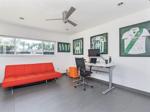 501 NE 51st St, Miami FL 33137