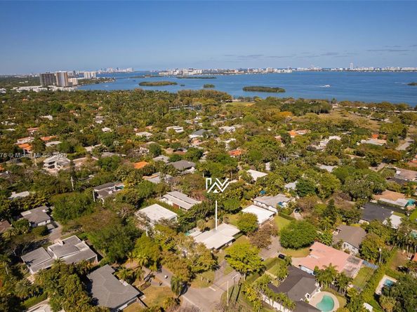 501 NE 51st St, Miami FL 33137