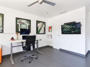 501 NE 51st St, Miami FL 33137