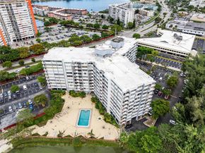 1300 NE Miami Gardens Dr 512E, Miami FL 33179