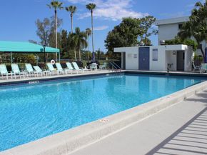6698 N 10th Ave Avenue N 218, Lake Worth FL 33467