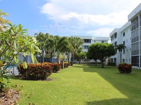 6698 N 10th Ave Avenue N 218, Lake Worth FL 33467