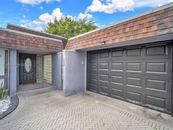 Undisclosed Address #A11931248, Tamarac FL 33319