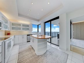 1000 Venetian Way 1902, Miami FL 33139