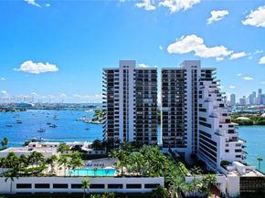1000 Venetian Way 1902, Miami FL 33139