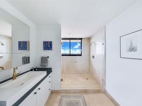 1000 Venetian Way 1902, Miami FL 33139