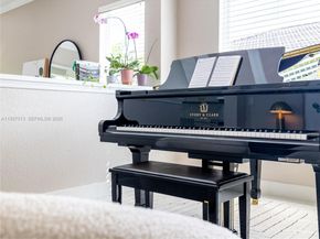 903 NW 167th Ave, Pembroke Pines FL 33028