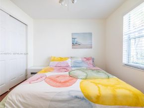 903 NW 167th Ave, Pembroke Pines FL 33028