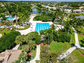 903 NW 167th Ave, Pembroke Pines FL 33028