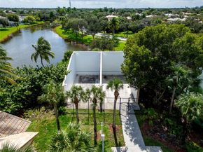 903 NW 167th Ave, Pembroke Pines FL 33028