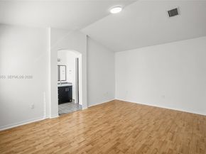 1640 Weeping Willow Way 1640, Hollywood FL 33019