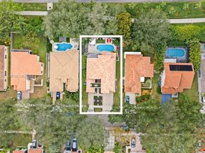 11070 Minneapolis Dr, Cooper City FL 33026