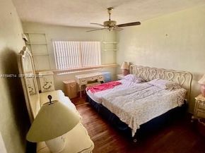 7215 SW 23rd St, Miami FL 33155