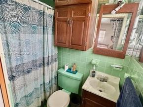 7215 SW 23rd St, Miami FL 33155