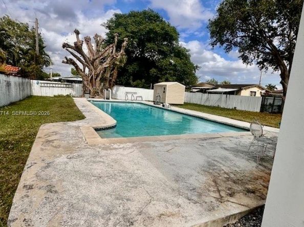 7215 SW 23rd St, Miami FL 33155