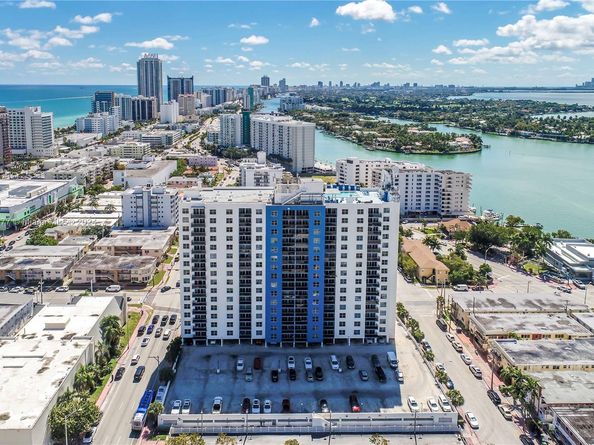 401 69 St 411, Miami Beach FL 33141