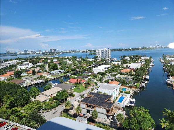 2100 Sans Souci Blvd PH F2, North Miami FL 33181
