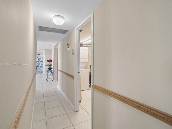 2100 Sans Souci Blvd PH F2, North Miami FL 33181