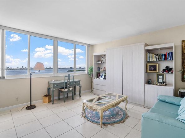 2100 Sans Souci Blvd PH F2, North Miami FL 33181