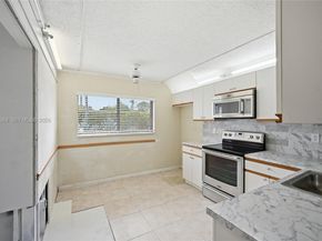 15342 Lakes Of Delray Blvd 94, Delray Beach FL 33484