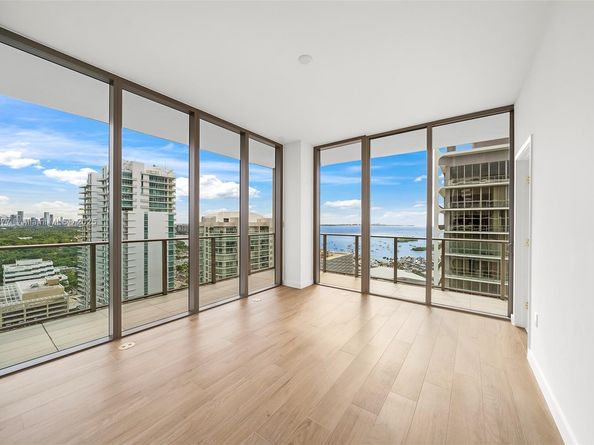 2678 Tigertail Ave 2006, Coconut Grove FL 33133