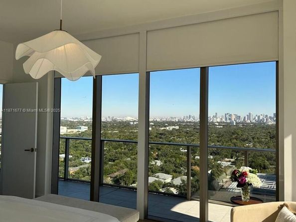 2678 Tigertail Ave 2006, Coconut Grove FL 33133