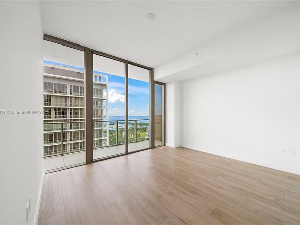 2678 Tigertail Ave 2006, Coconut Grove FL 33133