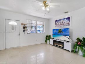 860 SE 7th Ave, Hialeah FL 33010