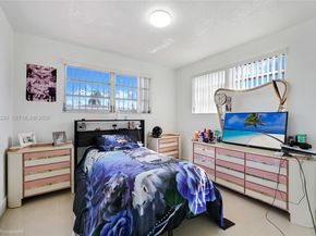 860 SE 7th Ave, Hialeah FL 33010