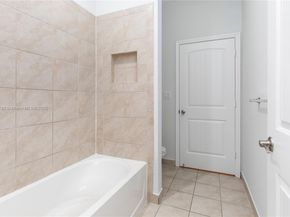 4152 NE 20th St, Homestead FL 33033