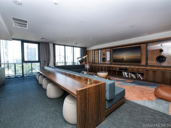 121 NE 34th St 1507, Miami FL 33137