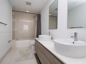 121 NE 34th St 1507, Miami FL 33137