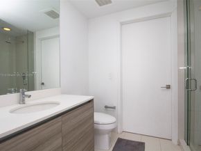 121 NE 34th St 1507, Miami FL 33137