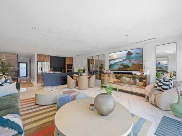 3904 NE 167th St 10, North Miami Beach FL 33160