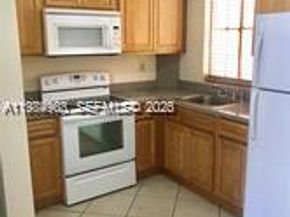 6045 NW 186th St 116, Hialeah FL 33015