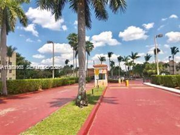 6045 NW 186th St 116, Hialeah FL 33015