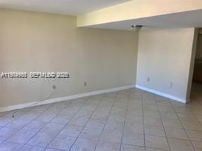 6045 NW 186th St 116, Hialeah FL 33015