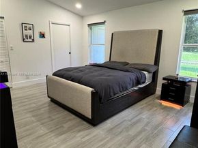 427 SW 169th Ter, Weston FL 33326