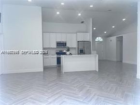 427 SW 169th Ter, Weston FL 33326