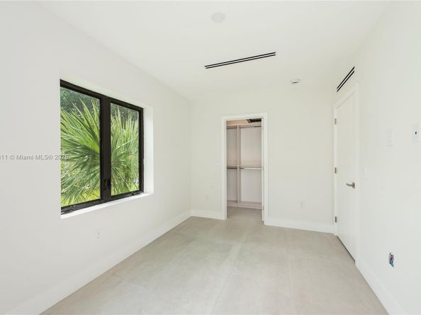 101 SW 25th Rd, Miami FL 33129