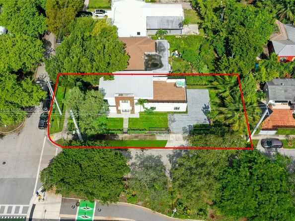 101 SW 25th Rd, Miami FL 33129