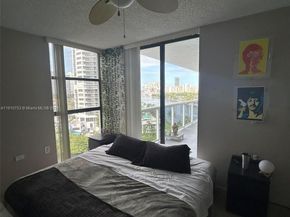 20515 E Country Club Dr 1042, Aventura FL 33180